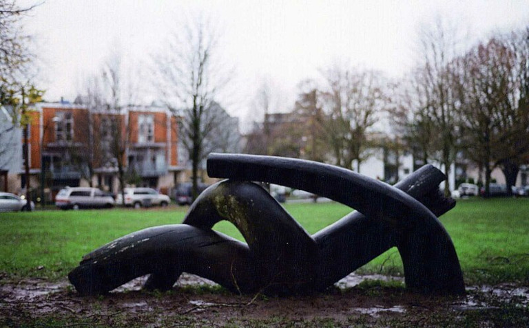 https://commons.wikimedia.org/wiki/File:Reclining_Figure,_Guelph_Park.jpg